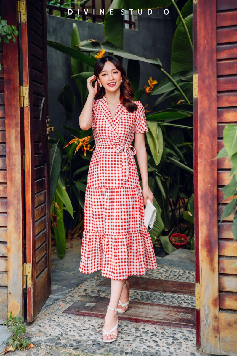Đầm Carlet